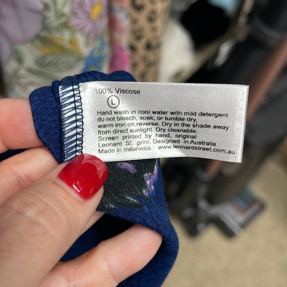 Beautiful open back swing dress from Anthro - Picture 5 of 5